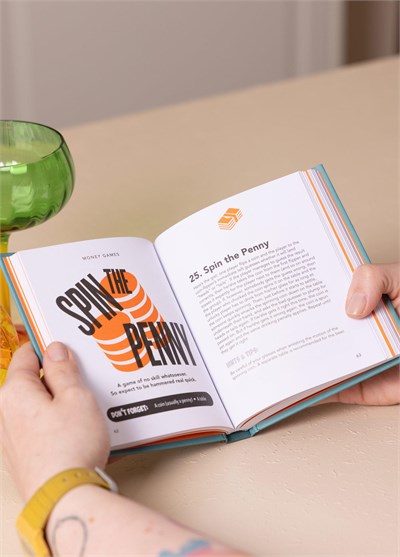 The Mia The Little Book Of Drinking Games A Kitap