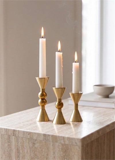 The Mia Brass Pirinç Konik Şamdan 3 Parça Set
