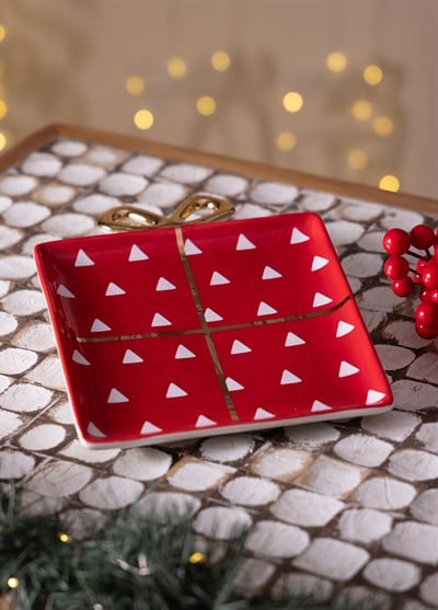 The Mia Fiyonk Figürlü Servis Tabağı Krımızı 22x17 cm