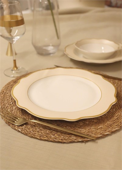 The Mia Jaswely Servis Tabağı 6 Parça Krem 27 Cm
