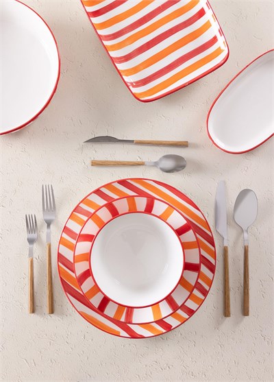 The Mia Joy Dikdörtgen Servis Tabağı Kırmızı 33x21 cm