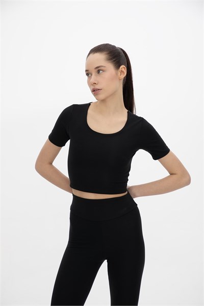 Oma Crop Jet Black L
