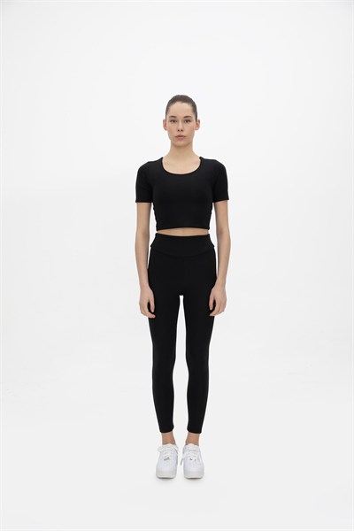 Oma Crop Jet Black S