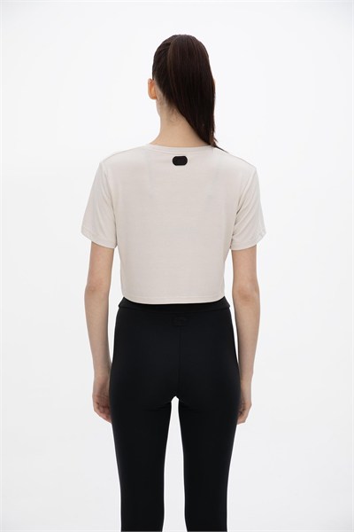 Oma Crop T Shirt Cloud Dancer M