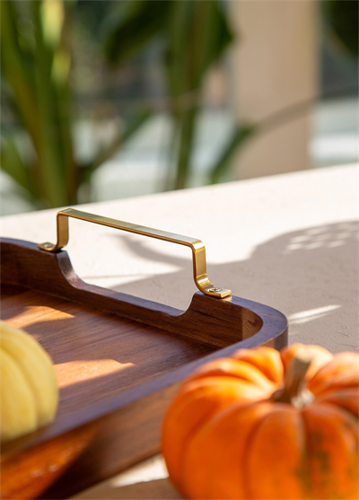 The Mia Natura Metal Kollu Akasya Tepsi 30x23 cm