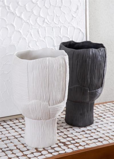 The Mia Licia Seramik Vazo Beyaz 27x27x22 cm