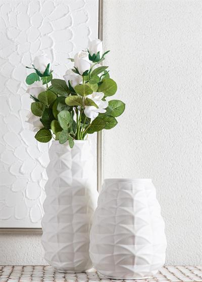 The Mia Licia Seramik Vazo Beyaz 21x21x27 cm