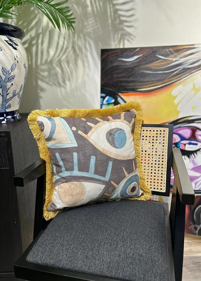 The Mia Amulet Kırlent Kahverengi Gold 45 x 45 Cm