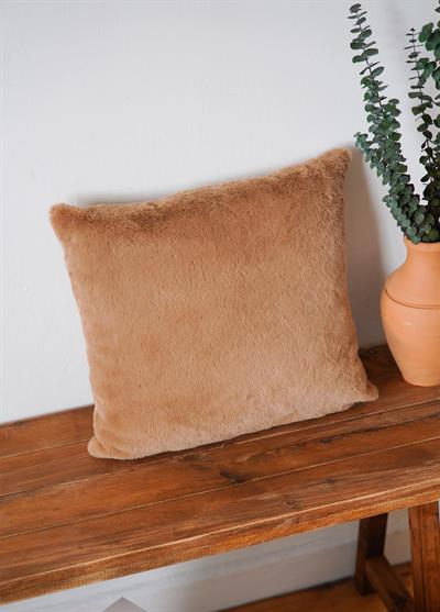 The Mia Peluş Kırlent Kahve 45x45 cm