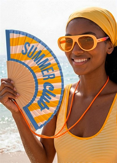 The Mia El Yelpazesi Summer Club