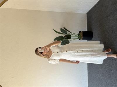 Düğmeli Kısa Kol Brode Elbise Beyaz- 1050