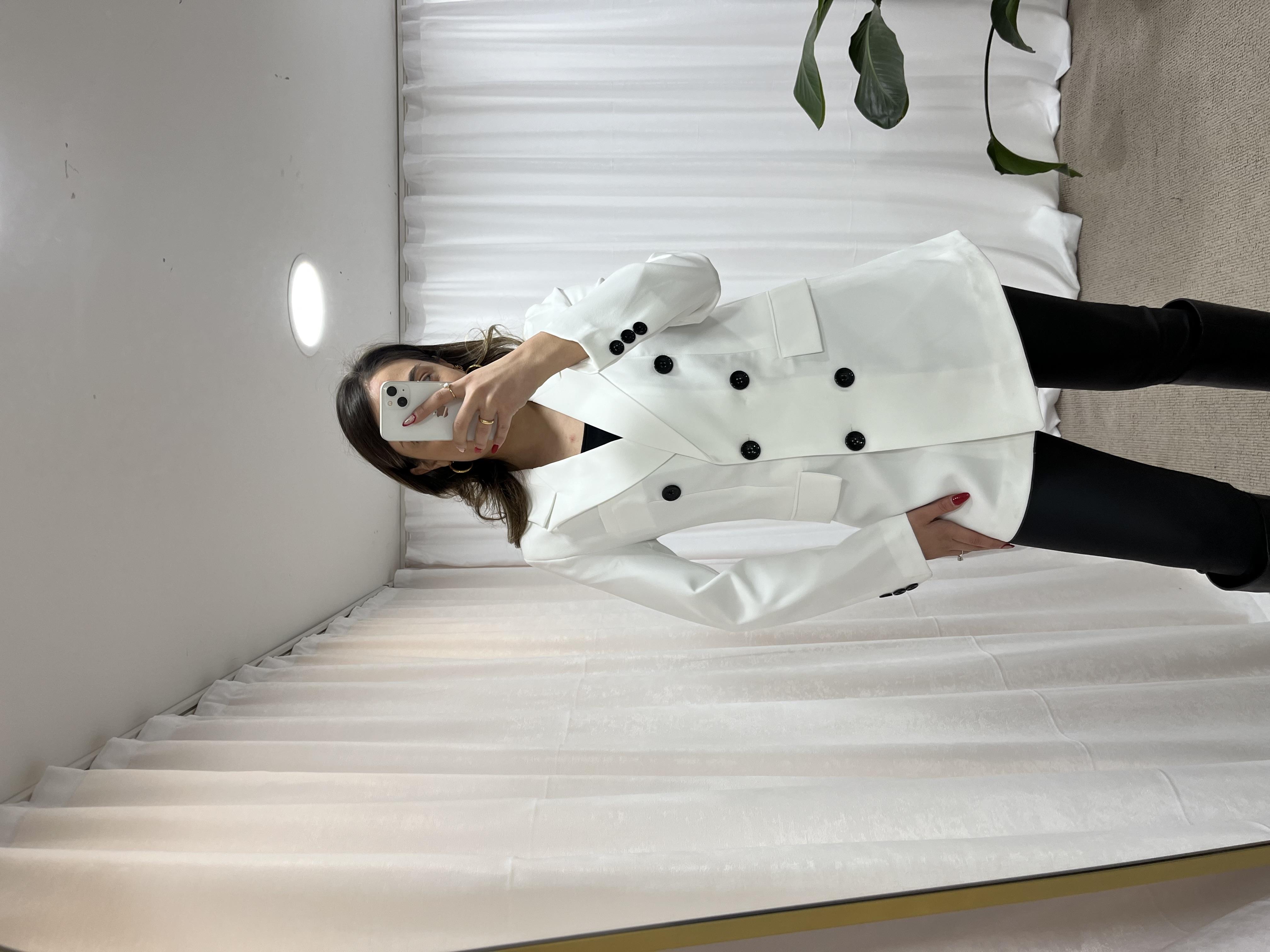 ZARA MODEL CEKET