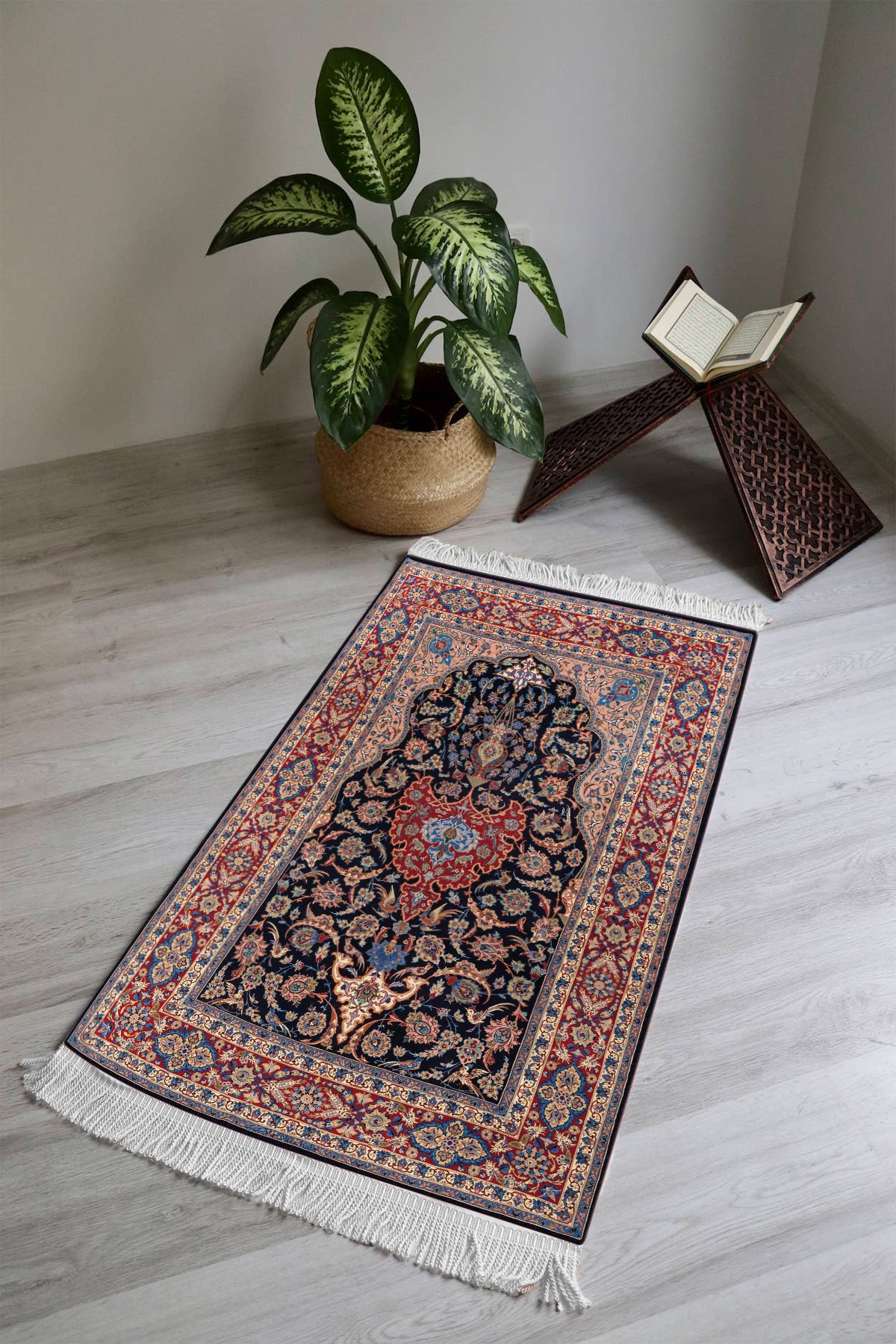 Dijital Baskı Kaymaz Tabanlı Yıkanabilir Püsküllü Seccade SCD0011