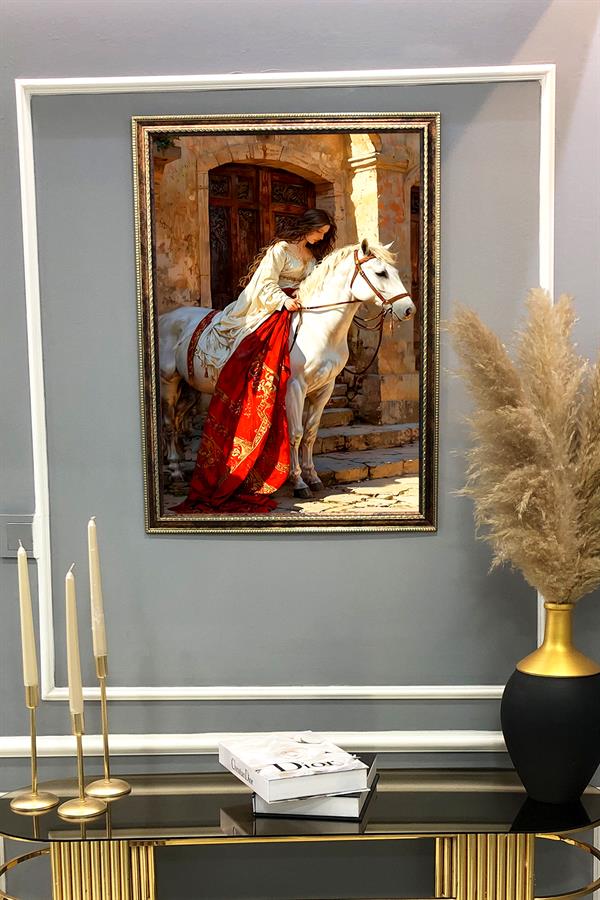 Ata Binen Kız Figürlü Çerçeveli Duvar Tablosu 50x70cm PTL07