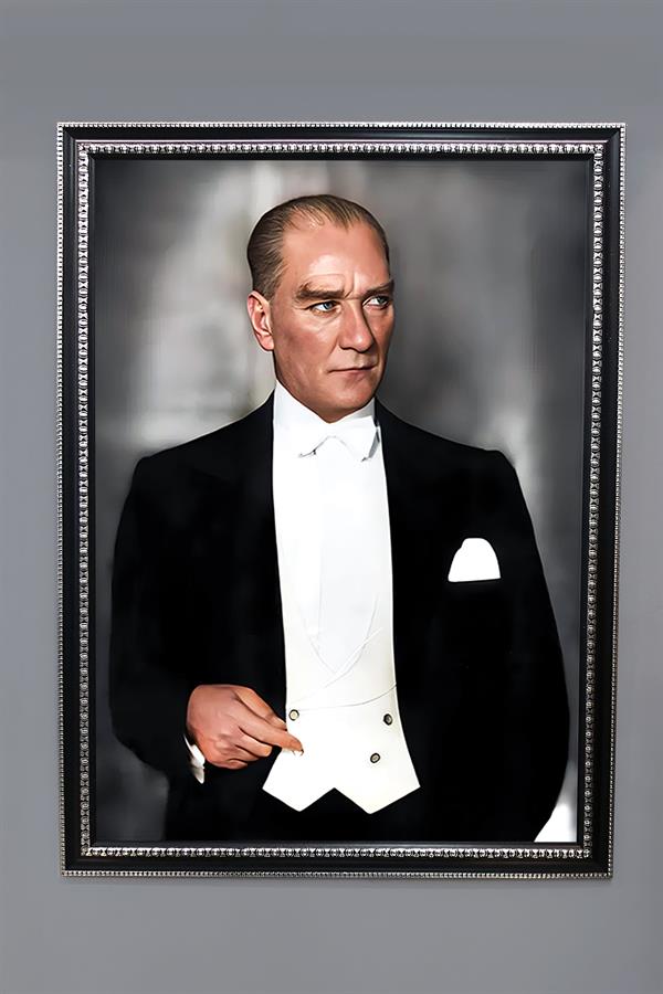 Atatürk Portesi Tablo 50x70 CM