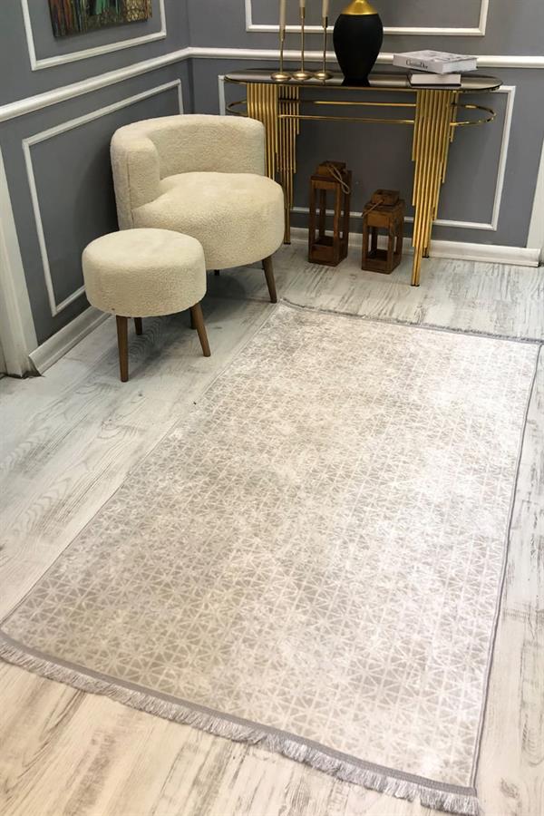 Kaymaz Taban Yıkanabilir Açık Gri Geometrik Vintage Desen Halı