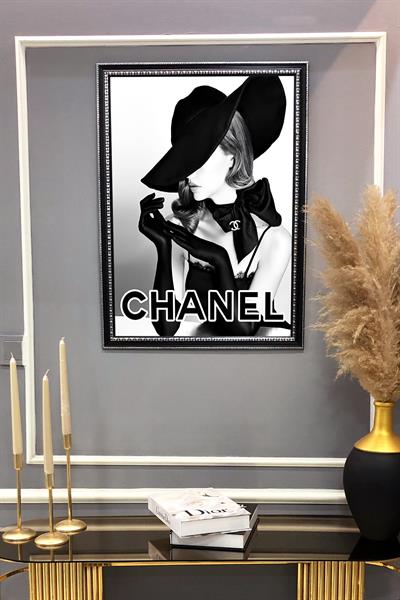 Dekoratif Modern Çerçeveli Kadın Desenli Duvar Tablosu 50x70 CM