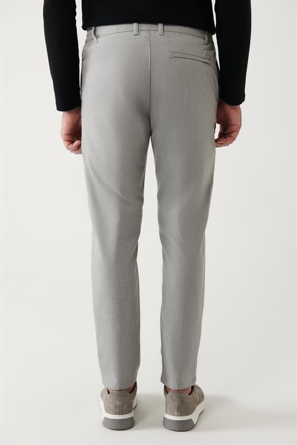 Açık Gri Beli Lastikli Diyagonal Desenli Relaxed Fit Pantolon