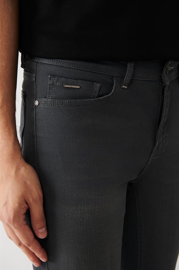 Antrasit Eskitme Yıkamalı Kaplamalı Örme Pantolon