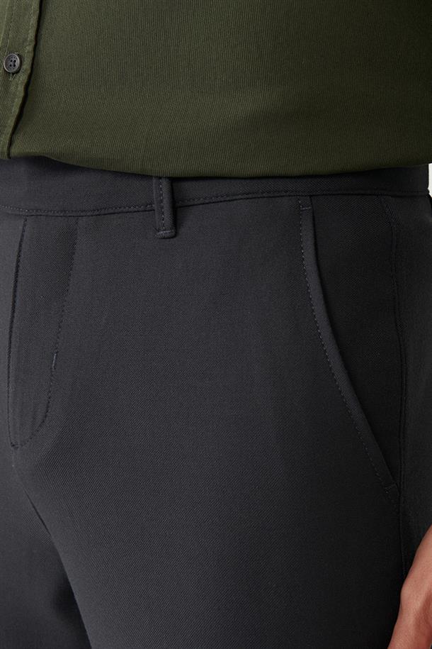 Antrasit Yumuşak Tuşeli Slim Fit Chino Pantolon