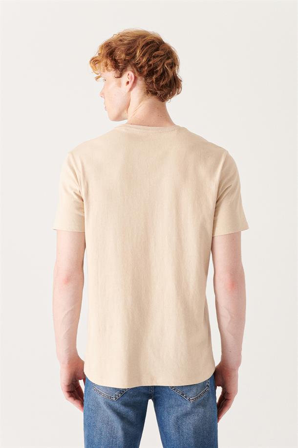 Bej %100 Pamuk Nefes Alan Bisiklet Yaka Slim Fit T-Shirt