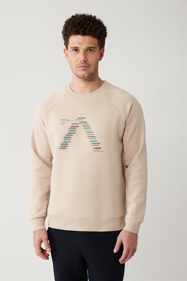 Bej Şardonlu Kumaş Bisiklet Yaka Nakışlı Sweatshirt