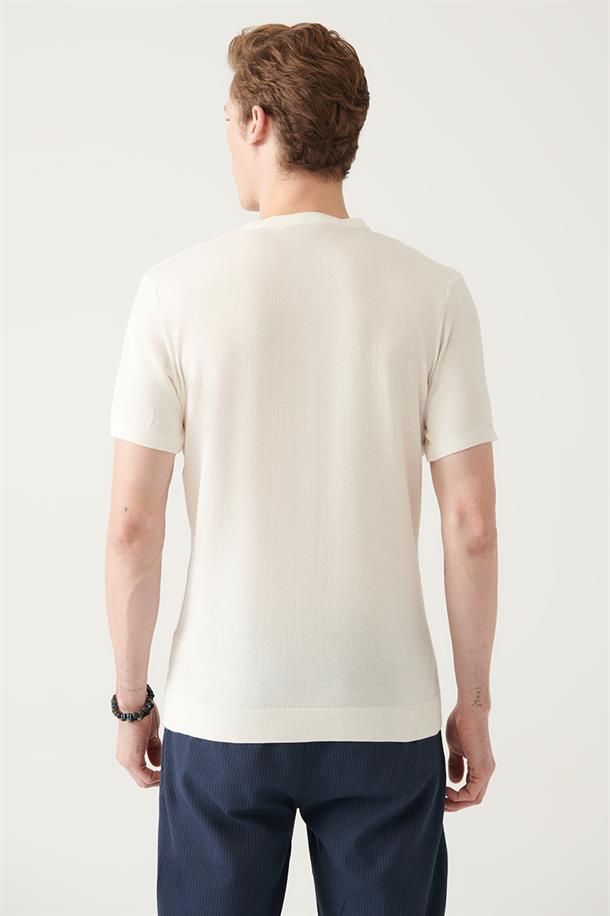 Beyaz Bisiklet Yaka Basic Triko T-shirt