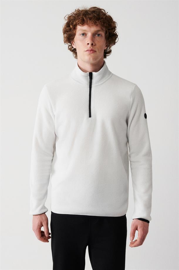 Beyaz Dik Yaka Basic Yarım Fermuarlı Polar Sweatshirt
