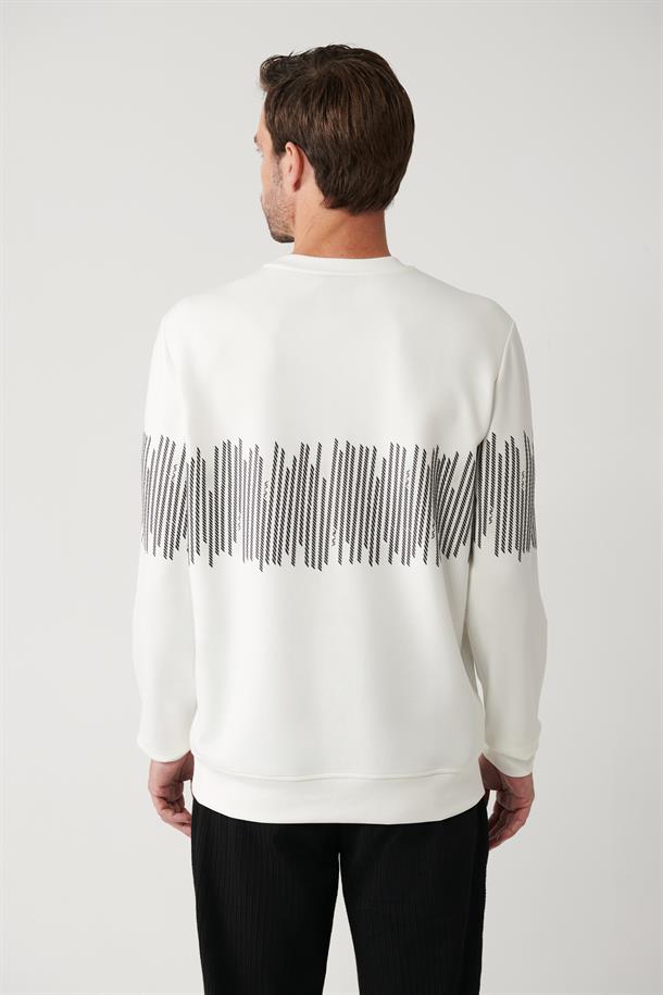Beyaz İnterlok Kumaş Bisiklet Yaka Baskılı Sweatshirt
