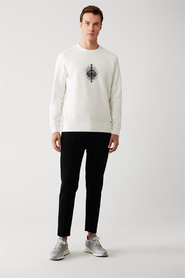 Beyaz İnterlok Kumaş Bisiklet Yaka Baskılı Sweatshirt