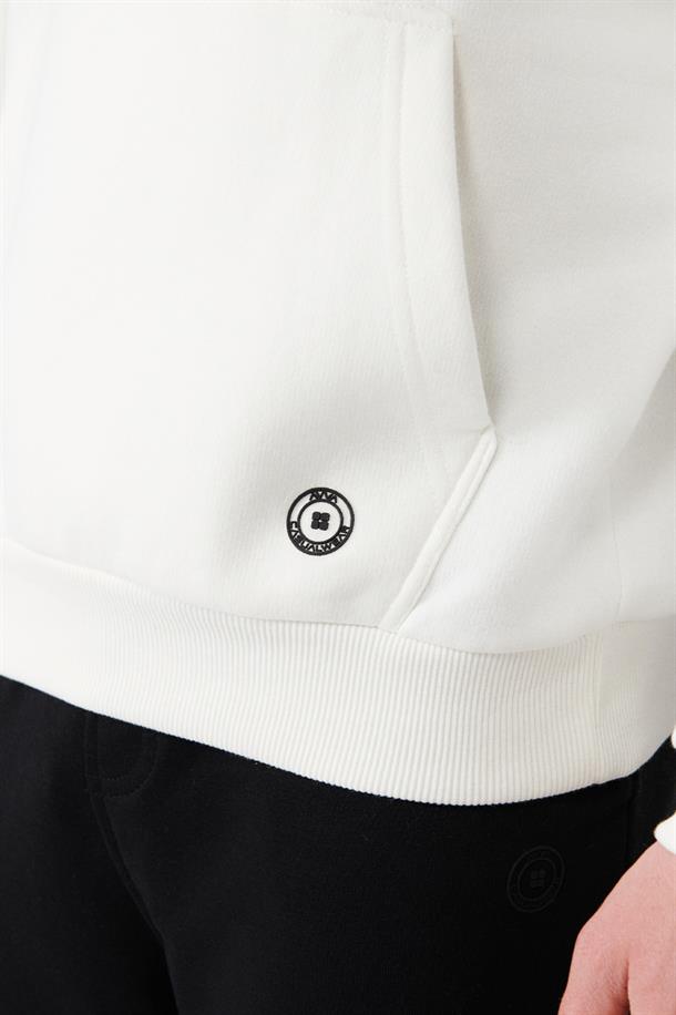 Beyaz Kapüşonlu Yaka İçi Polarlı 3 İplik Pamuklu Unisex Sweatshirt