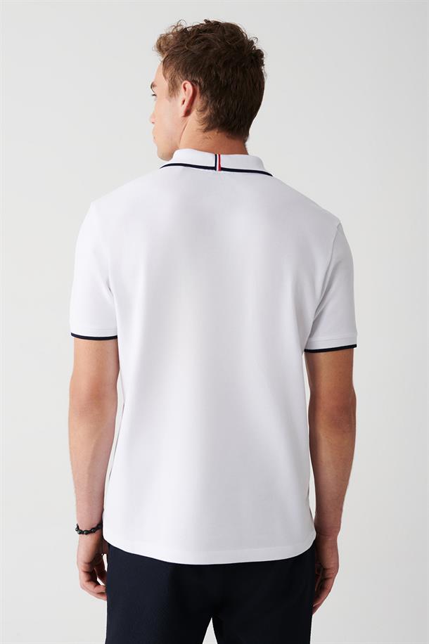 Beyaz Marine Temalı Polo Yaka T-Shirt