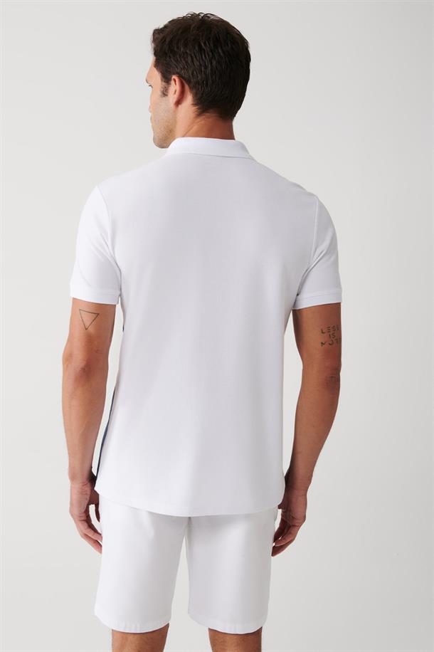 Beyaz Marine Temalı Polo Yaka T-Shirt