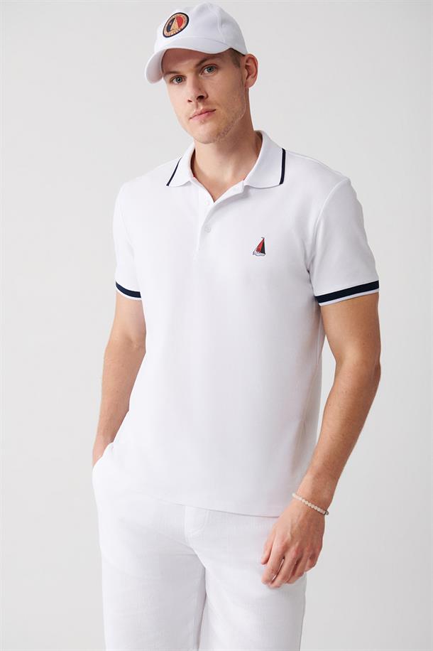 Beyaz Marine Temalı Polo Yaka T-Shirt