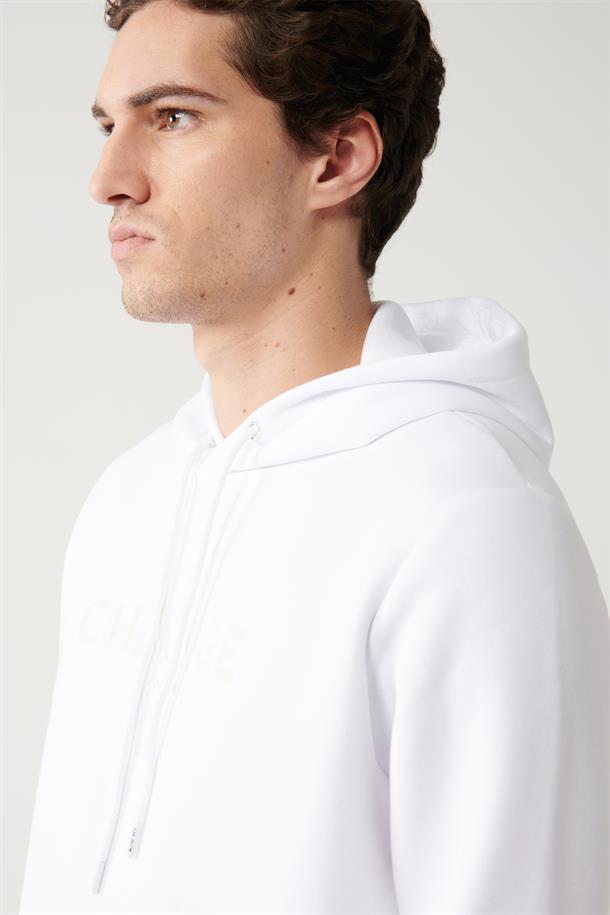 Beyaz Şardonlu Kumaş Kapüşonlu Yaka Piramit Baskılı Sweatshirt