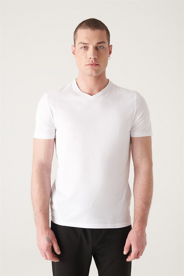 Beyaz V Yaka Düz T-Shirt