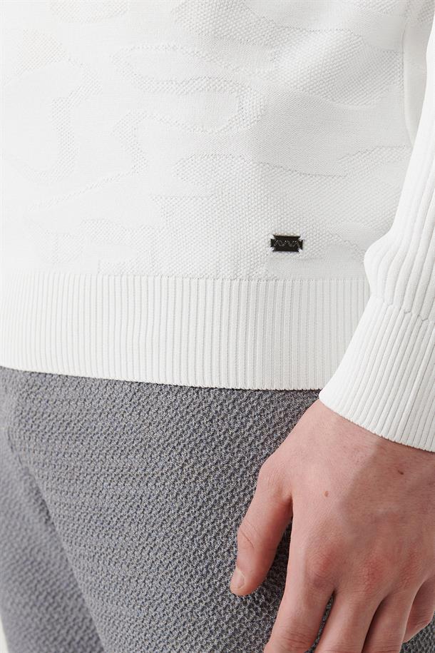 Ekru Yüksek Bisiklet Yaka Kamuflaj Desenli Rayon Kazak