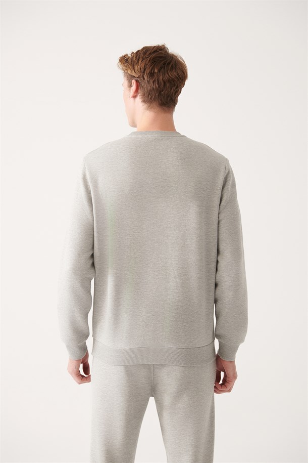 Gri Bisiklet Yaka Şardonlu 3 İplik Pamuklu Sweatshirt
