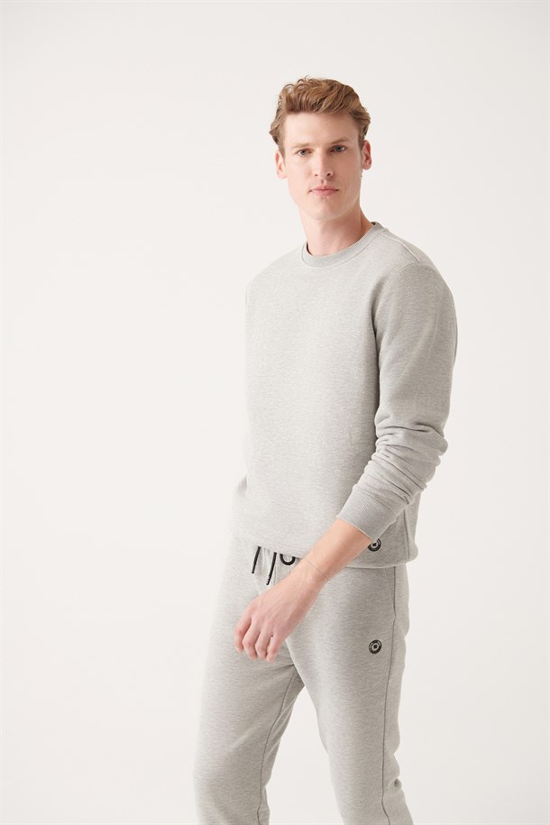 Gri Bisiklet Yaka Şardonlu 3 İplik Pamuklu Sweatshirt