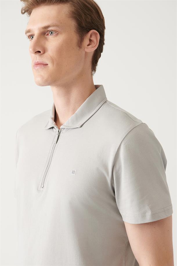 Gri Fermuarlı Polo Yaka T-Shirt