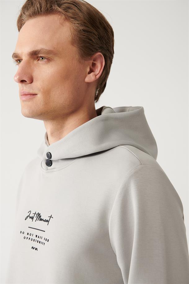 Gri İnterlok Kumaş Kapüşonlu Yaka Yazı Baskılı Regular Fit Standart Kesim Sweatshirt