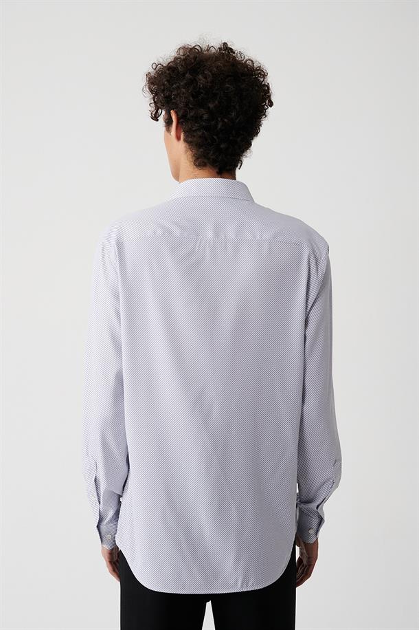 Gri Klasik Yaka Çizgili Travel Slim Fit Gömlek