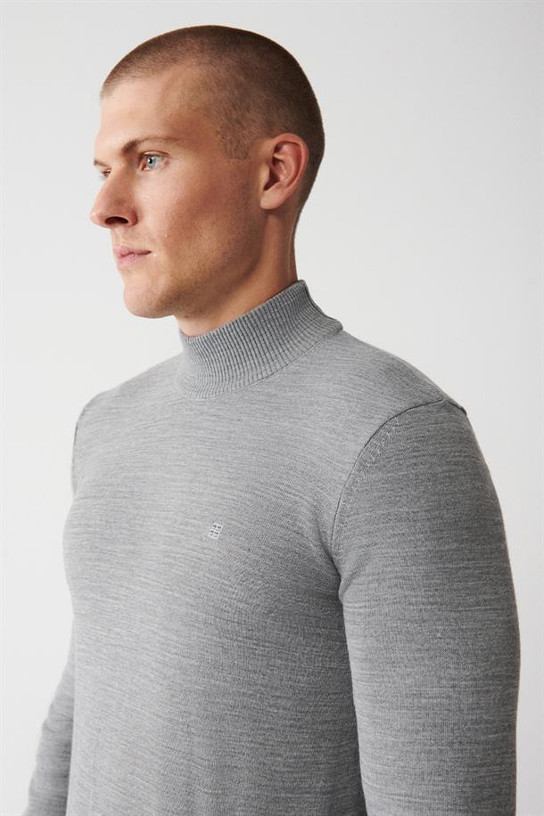 Gri Yarım Balıkçı Yaka Tüylenmeyen Regular Fit Standart Kesim Unisex Triko Kazak
