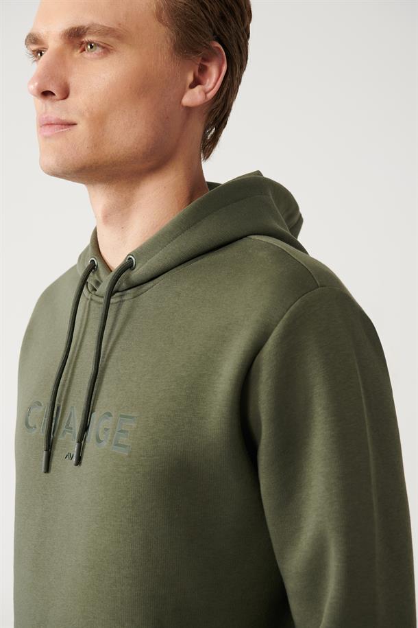 Haki Şardonlu Kumaş Kapüşonlu Yaka Piramit Baskılı Sweatshirt