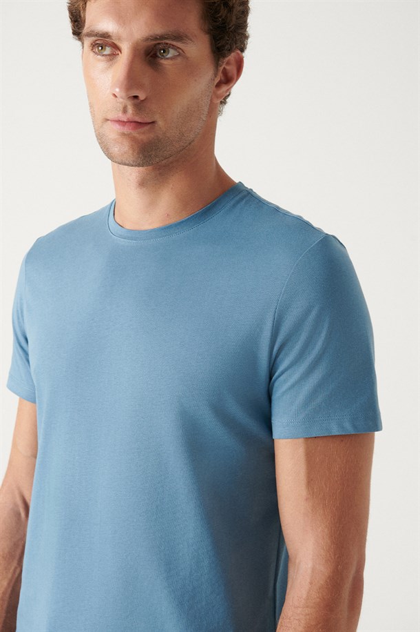 Bisiklet Yaka Düz T-Shirt