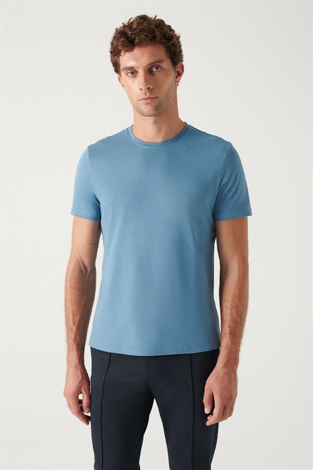 Bisiklet Yaka Düz T-Shirt