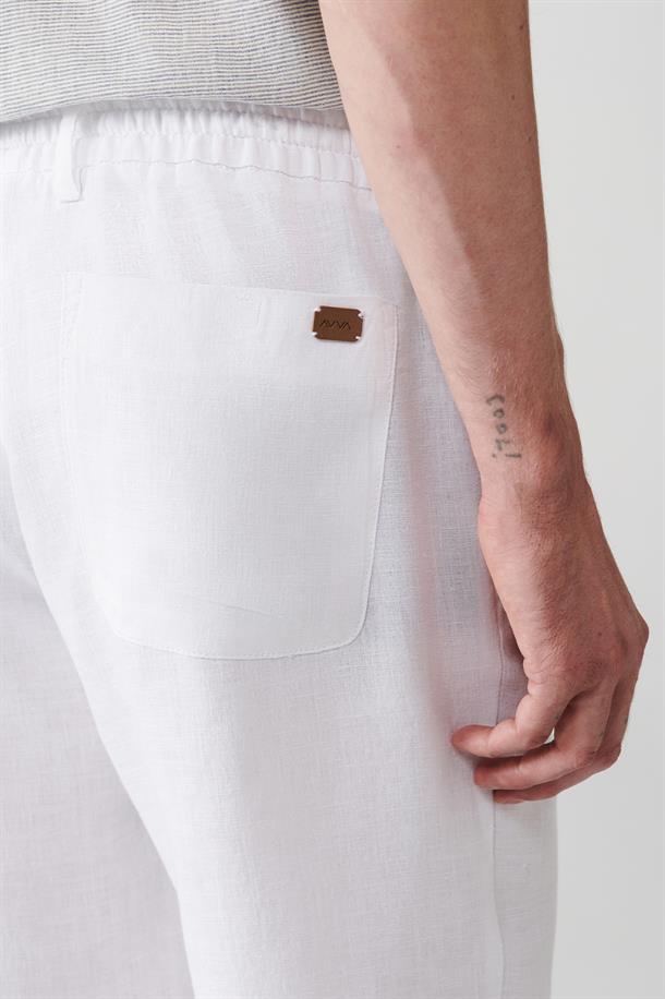 Kırık Beyaz %100 Keten Yandan Cepli Relaxed Fit Pantolon
