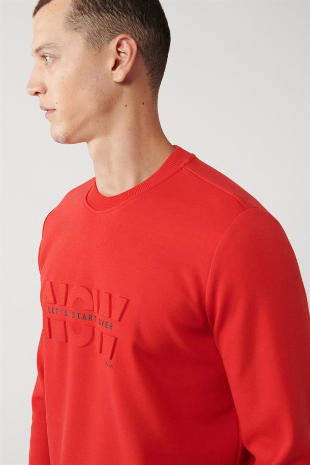 Kırmızı İnterlok Kumaş Bisiklet Yaka Gofre Baskılı Sweatshirt