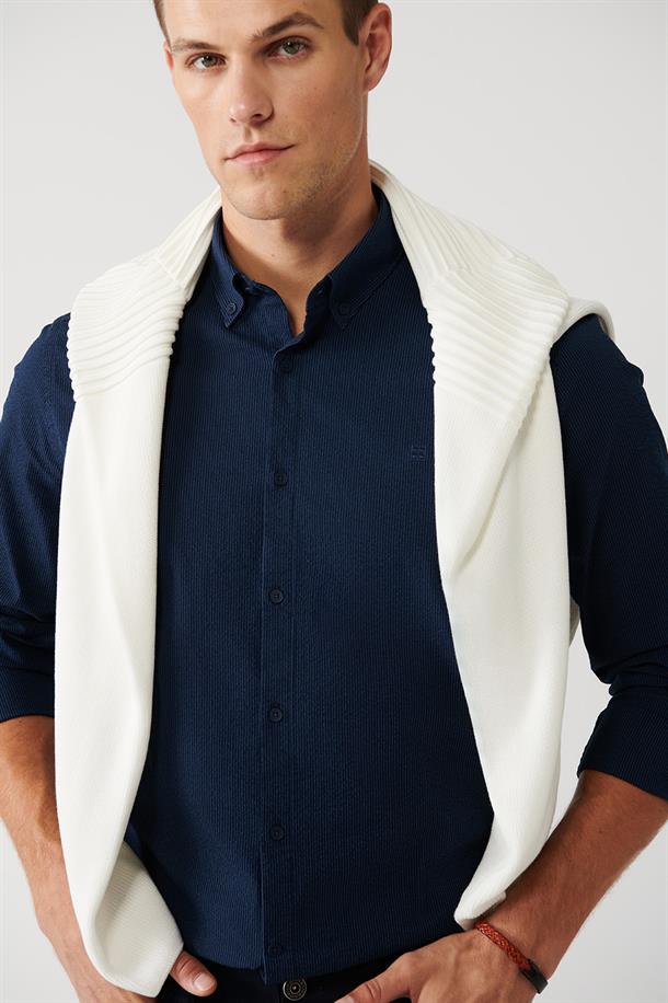 Lacivert Düğmeli Yaka Çizgili Pamuk Karışımlı Slim Fit Gömlek