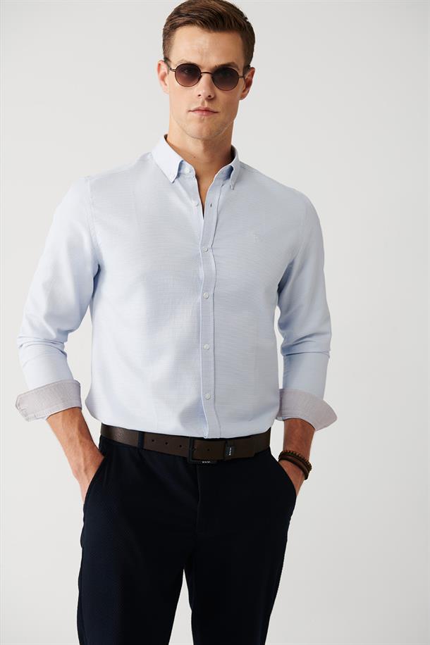 Mavi Alttan Britli Yaka Pamuklu Armürlü Slim Fit Gömlek